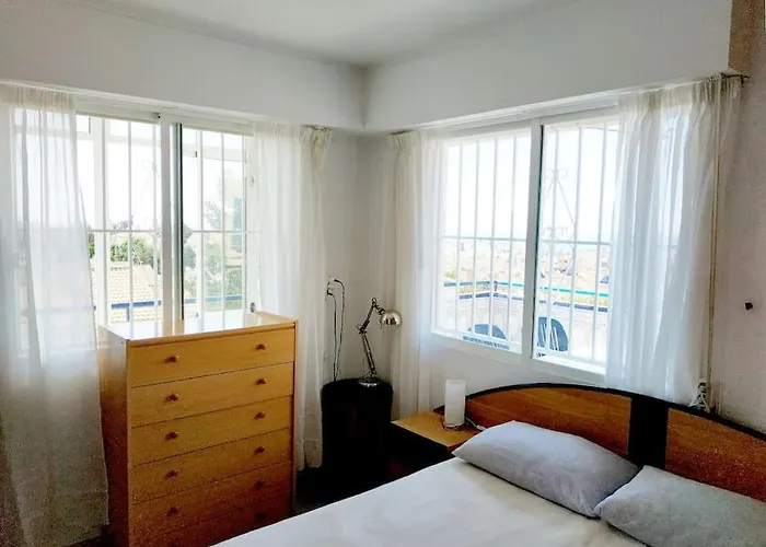 с морской панорамой